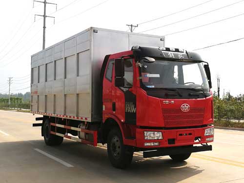 楚勝牌CSC5180CCQC5型畜禽運(yùn)輸車